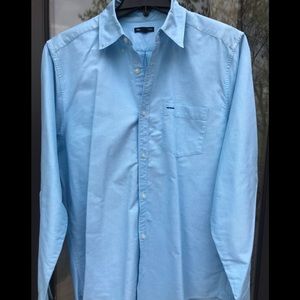 Men’s Gap button down